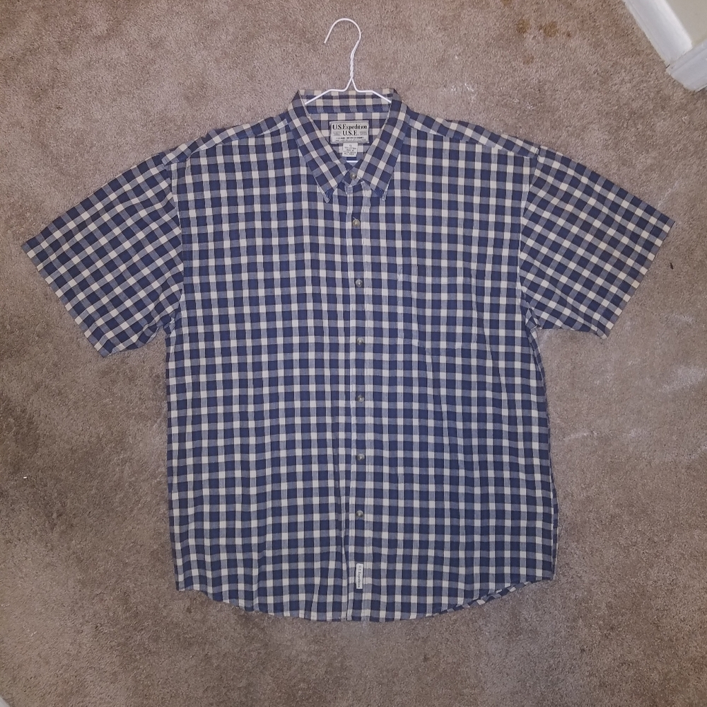 Button down short sleeve shirt